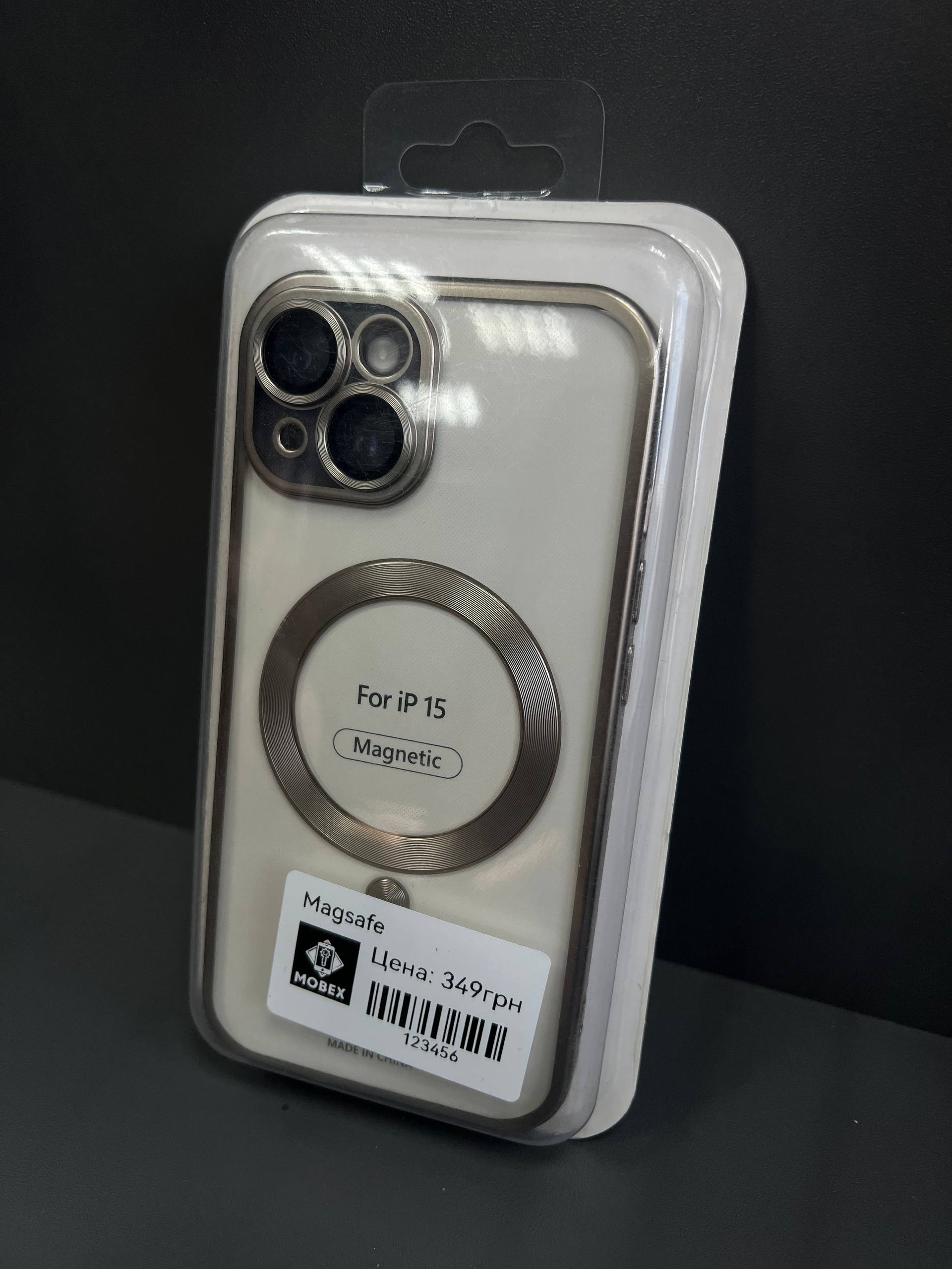 Чохол Magnetic iPhone 15 золотий