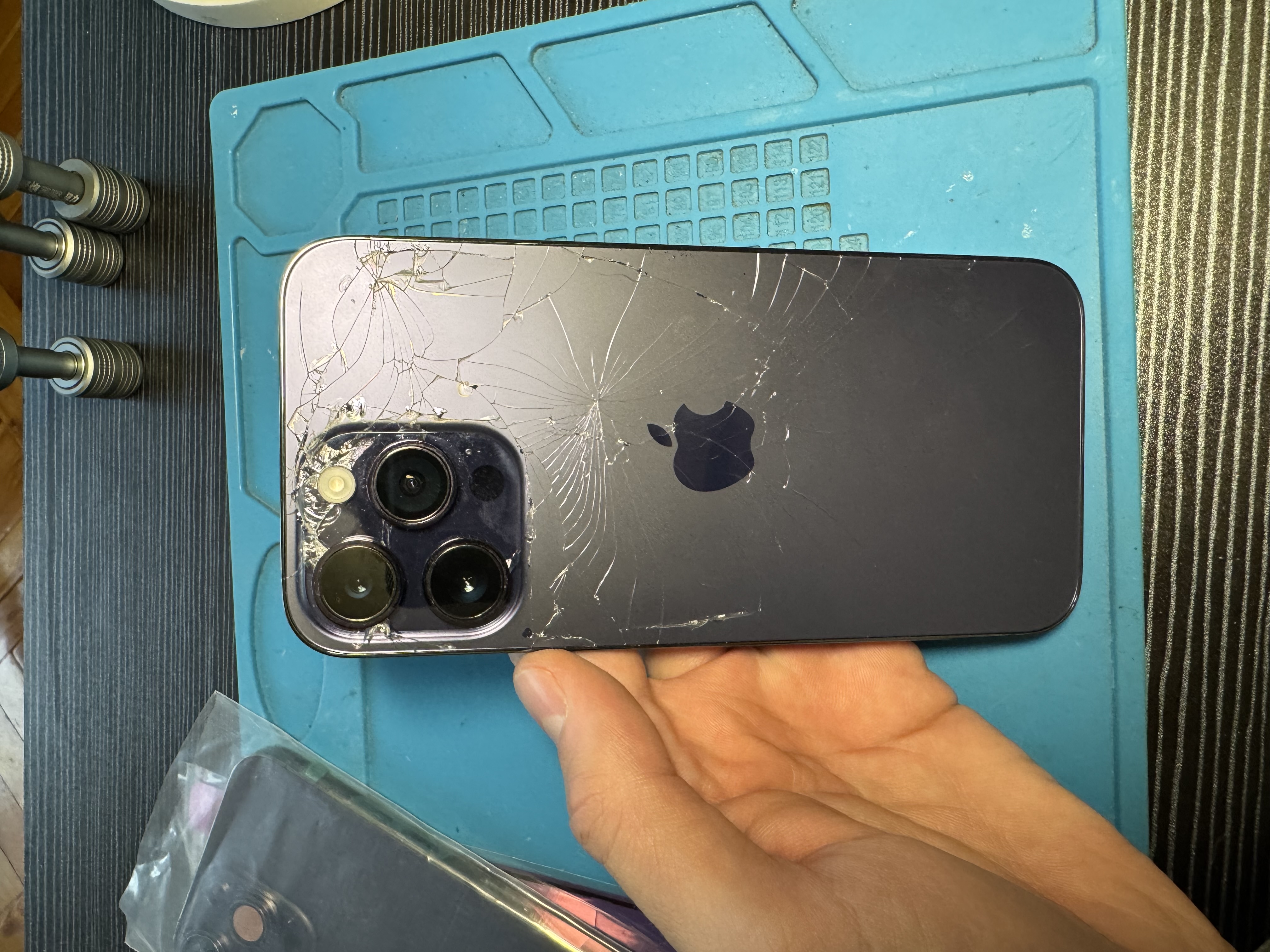 iPhone 14 Pro Max до ремонту: Заміна корпусу (фіолетовий колір)